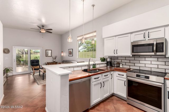 6678 E Crimson Sage Drive, Tucson, AZ 85750