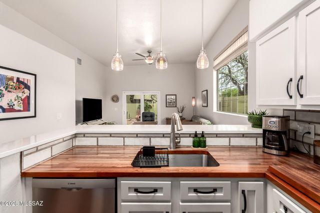 6678 E Crimson Sage Drive, Tucson, AZ 85750