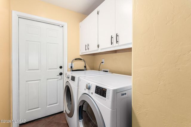 6678 E Crimson Sage Drive, Tucson, AZ 85750