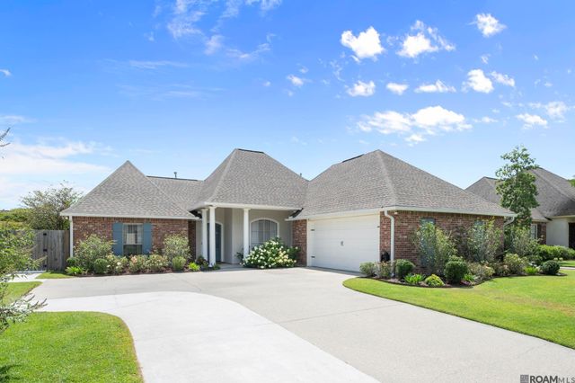 13156 Oak Knoll Dr, Geismar, LA 70734