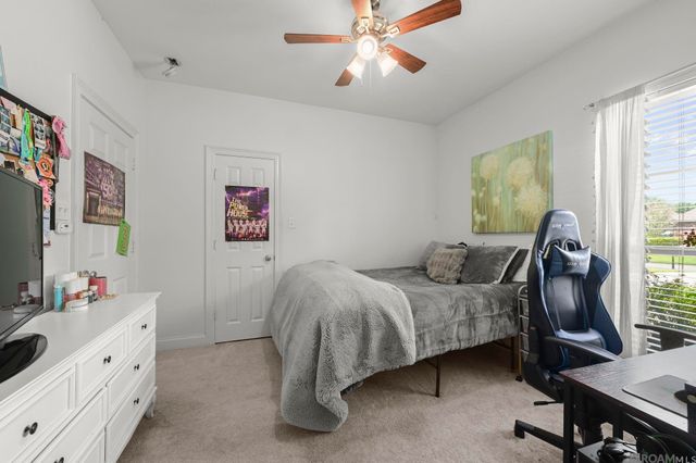 13156 Oak Knoll Dr, Geismar, LA 70734