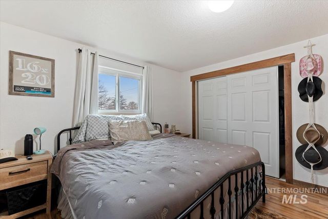 1105 E Roosevelt Ave, Nampa, ID 83686