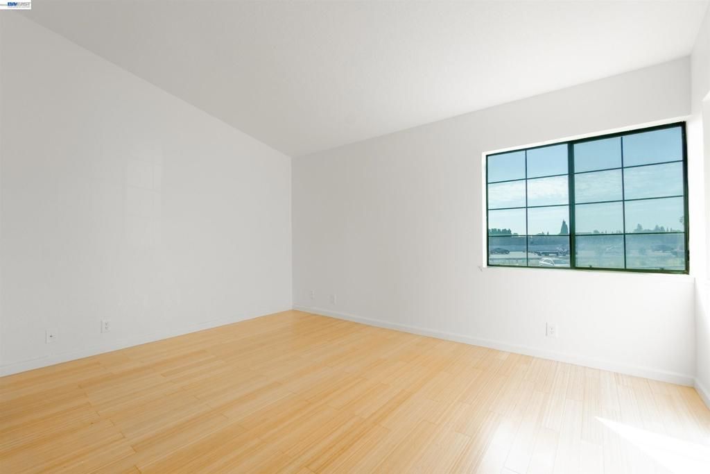 Image 12 of property listing at 4157 Tanager Cmn, Fremont, CA 94555