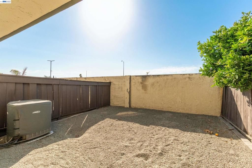 Image 23 of property listing at 4157 Tanager Cmn, Fremont, CA 94555