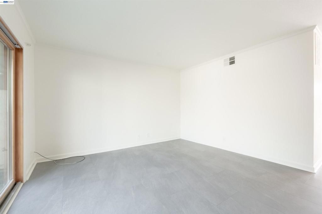 Image 7 of property listing at 4157 Tanager Cmn, Fremont, CA 94555