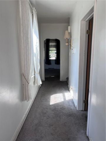 1013 Uvilla St, Elliott, PA 15220