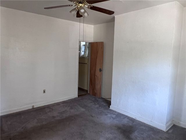 1013 Uvilla St, Elliott, PA 15220