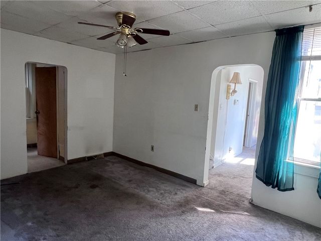 1013 Uvilla St, Elliott, PA 15220