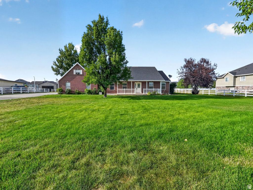 5646 W 4000 S, Hooper, UT 84315 — exterior