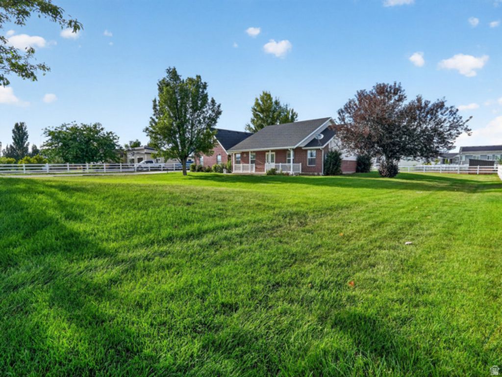 5646 W 4000 S, Hooper, UT 84315 — photo 2
