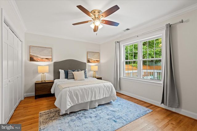 5116 22ND ST N, Arlington, VA 22207
