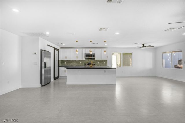 1504 Banner Circle, Las Vegas, NV 89102