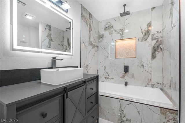 1504 Banner Circle, Las Vegas, NV 89102