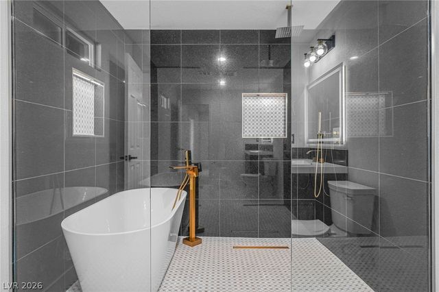 1504 Banner Circle, Las Vegas, NV 89102