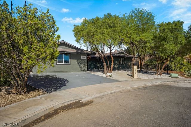 1504 Banner Circle, Las Vegas, NV 89102