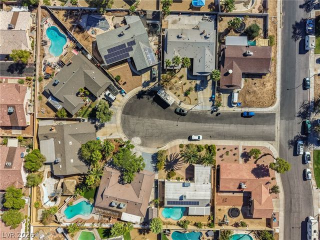 1504 Banner Circle, Las Vegas, NV 89102