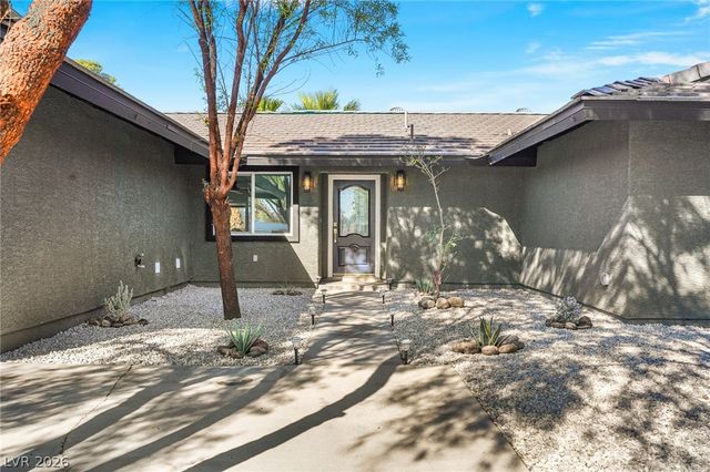 1504 Banner Circle, Las Vegas, NV 89102