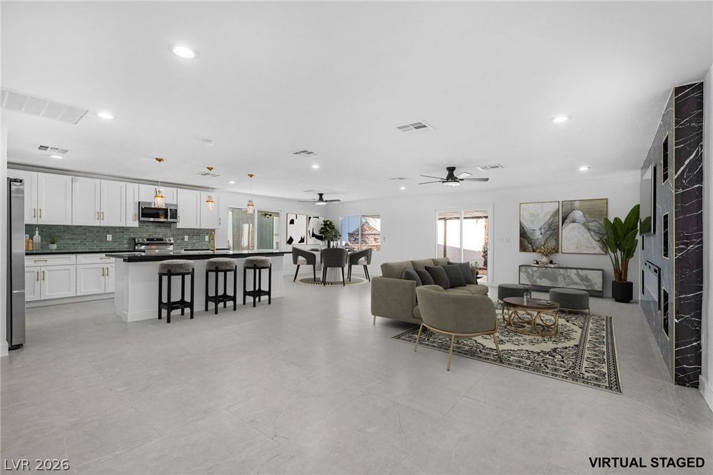 1504 Banner Circle, Las Vegas, NV 89102