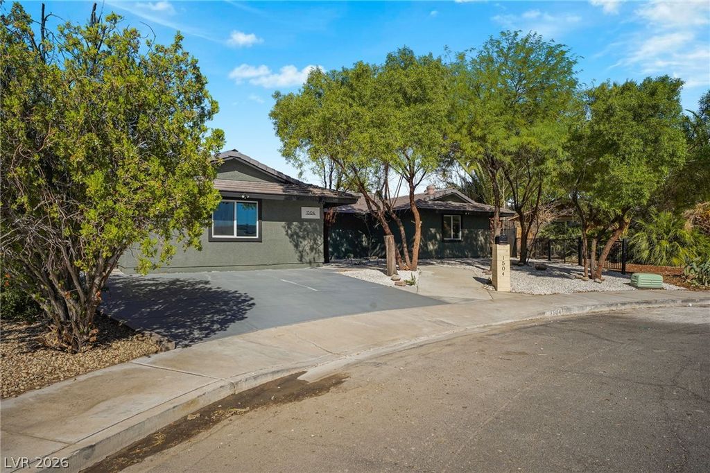 1504 Banner Circle, Las Vegas, NV 89102 — photo 4