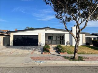 15422 Norwich Circle, Huntington Beach, CA 92647