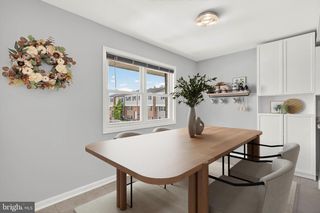10 MIDDLEVIEW, Windsor Mill, MD 21244