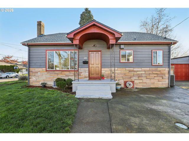 9328 Se GLENWOOD St, Portland, OR 97266