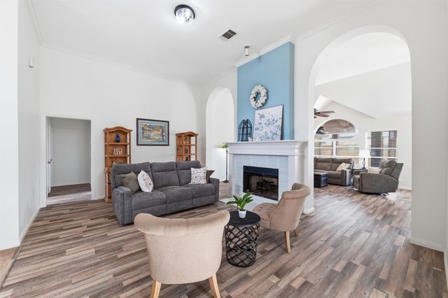 7 Equestrian Court, Mansfield, TX 76063