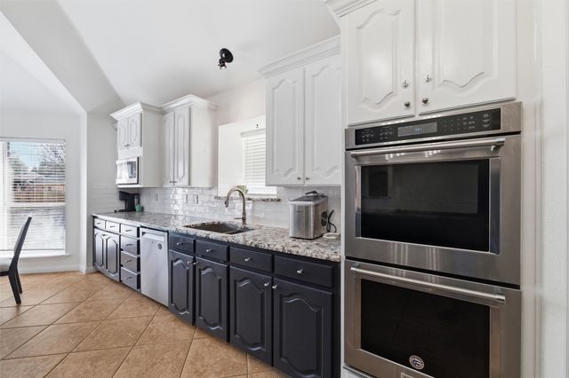 7 Equestrian Court, Mansfield, TX 76063