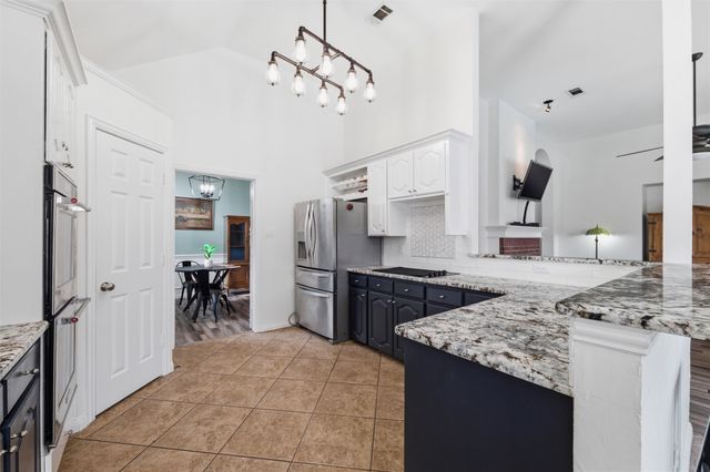 7 Equestrian Court, Mansfield, TX 76063