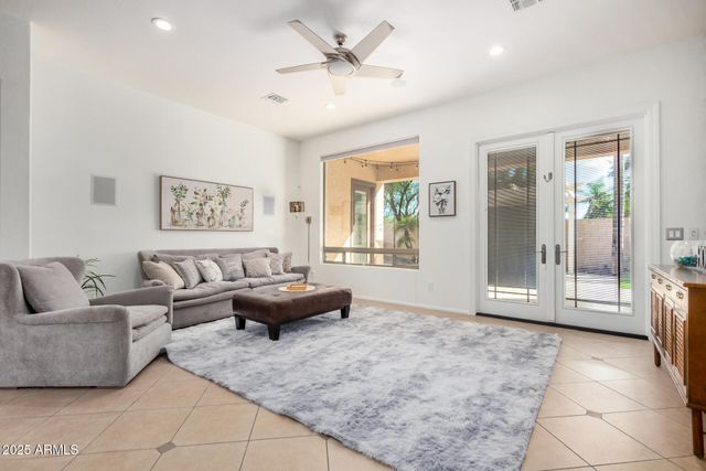 789 E SAN CARLOS Way, Chandler, AZ 85249