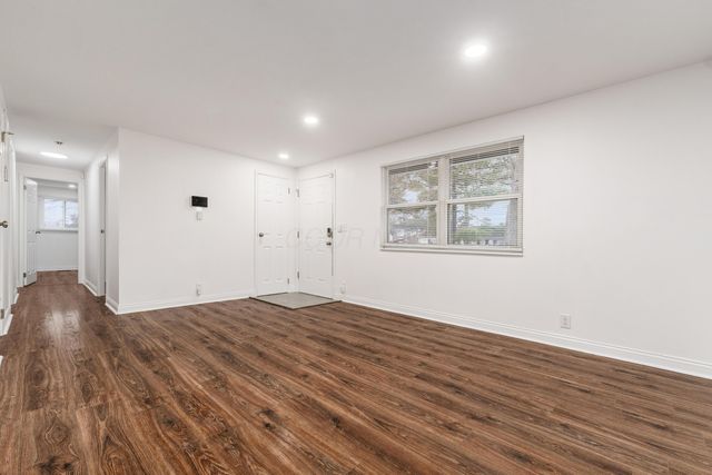 362 Banbury Drive, Columbus, OH 43230