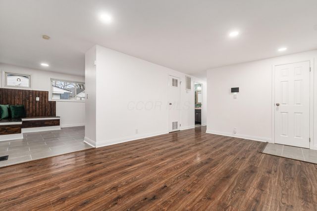 362 Banbury Drive, Columbus, OH 43230