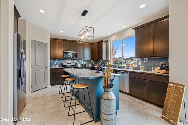 5966 PELICAN LOOP, Rathdrum, ID 83858