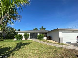 5156 Sunnybrook CT, Cape Coral, FL 33904