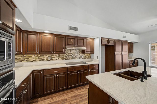 21805 N 61ST Avenue, Glendale, AZ 85310