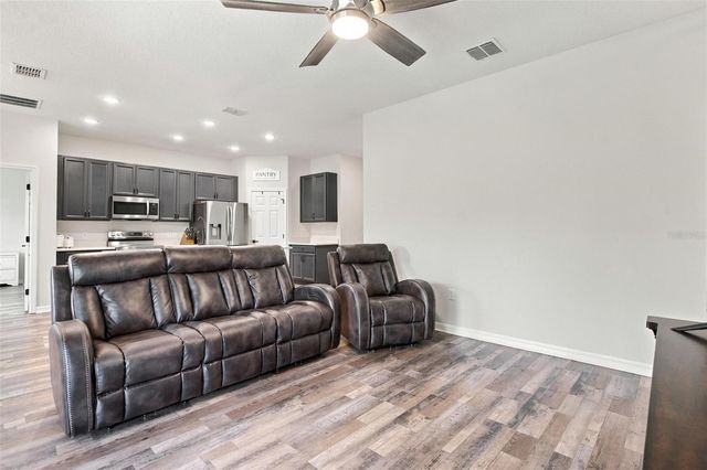 3366 CURLEW AVENUE, Leesburg, FL 34748