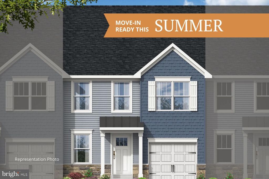142 BEECH TREE COURT #132-08, Annville, PA 17003