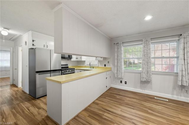 2909 Marlborough Road, Burlington, NC 27215