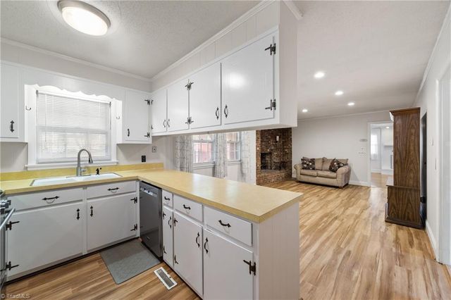 2909 Marlborough Road, Burlington, NC 27215