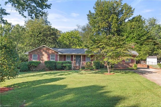 2909 Marlborough Road, Burlington, NC 27215