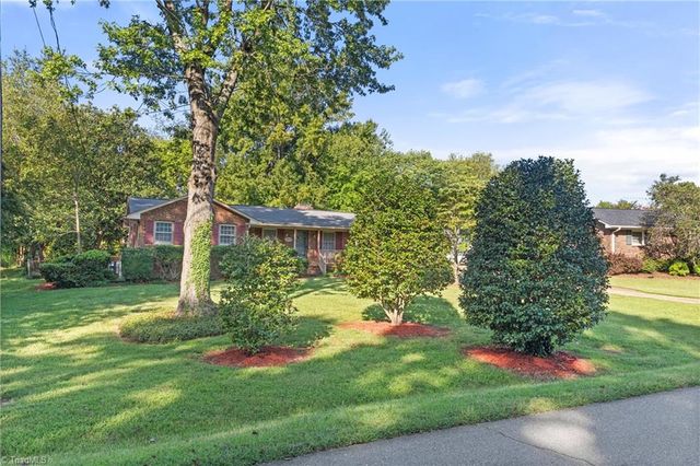 2909 Marlborough Road, Burlington, NC 27215
