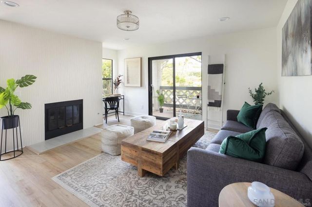 9449 Fairgrove Ln 102, San Diego, CA 92129