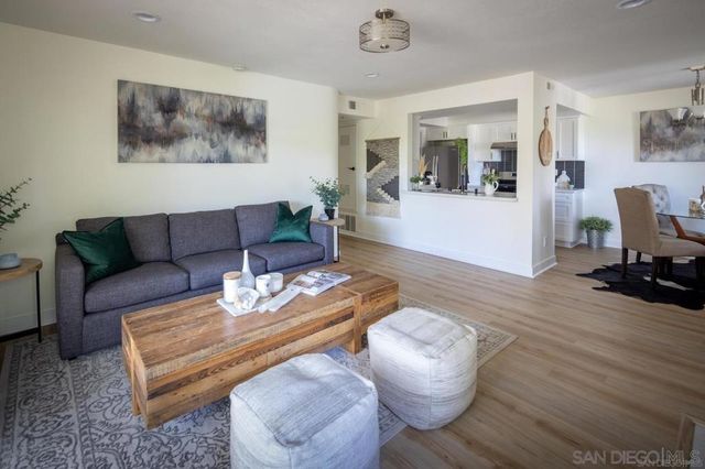 9449 Fairgrove Ln 102, San Diego, CA 92129