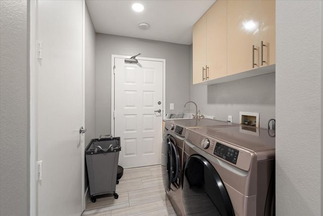 1560 GULF BOULEVARD 304, Clearwater, FL 33767