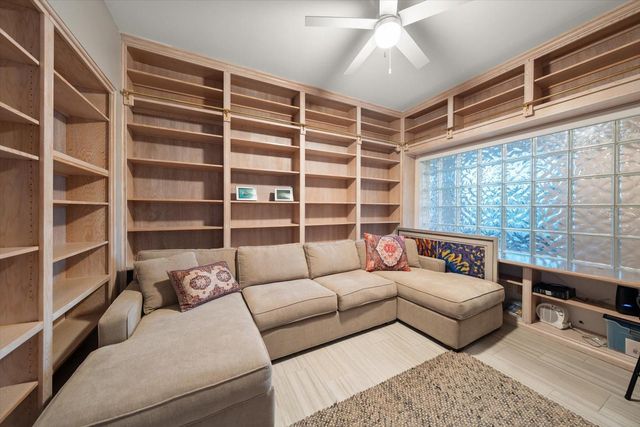 1560 GULF BOULEVARD 304, Clearwater, FL 33767