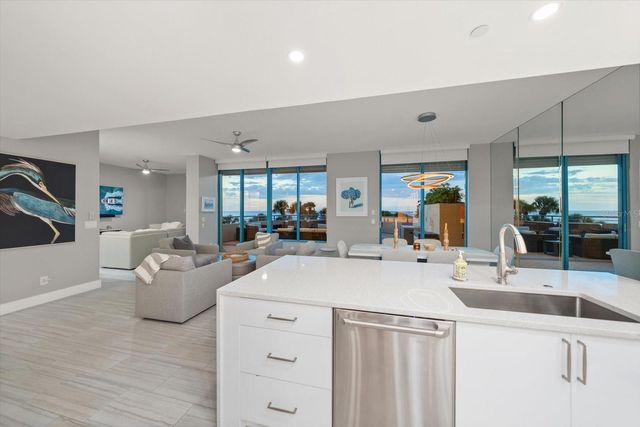 1560 GULF BOULEVARD 304, Clearwater, FL 33767
