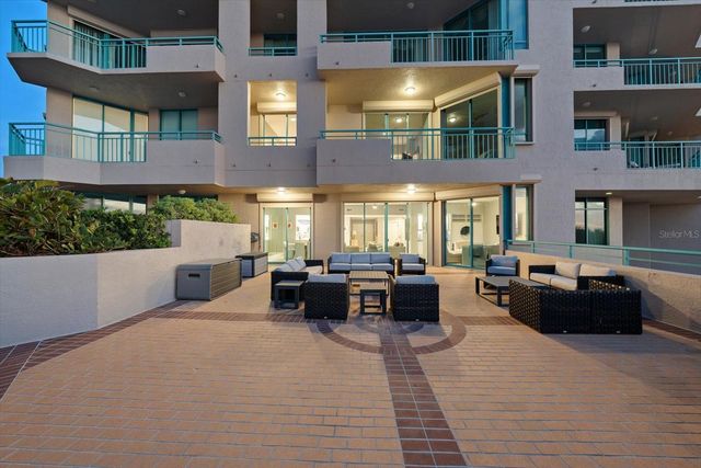1560 GULF BOULEVARD 304, Clearwater, FL 33767
