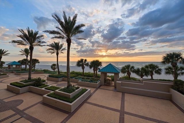 1560 GULF BOULEVARD 304, Clearwater, FL 33767
