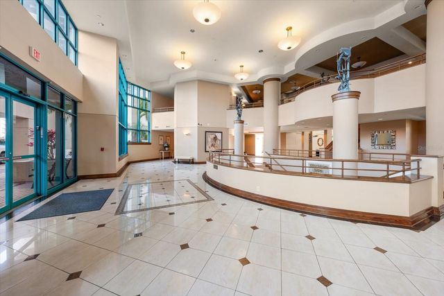 1560 GULF BOULEVARD 304, Clearwater, FL 33767