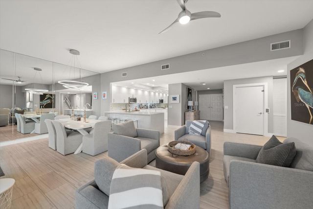 1560 GULF BOULEVARD 304, Clearwater, FL 33767